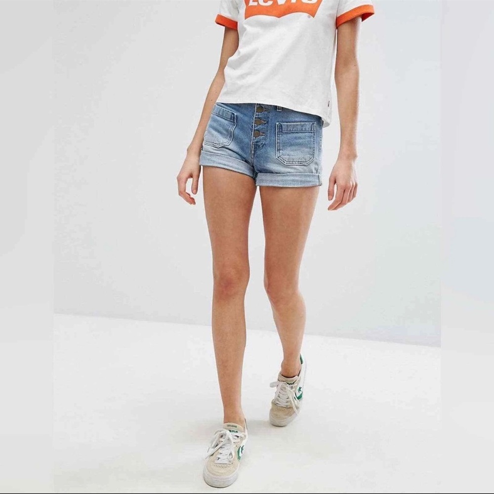 Vintage Levi’s Orange Tab High Waist Button Front Denim Shorts Size 30